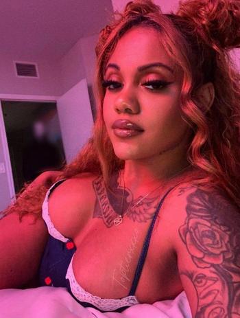 Mochi, 24  female escort, Okaloosa